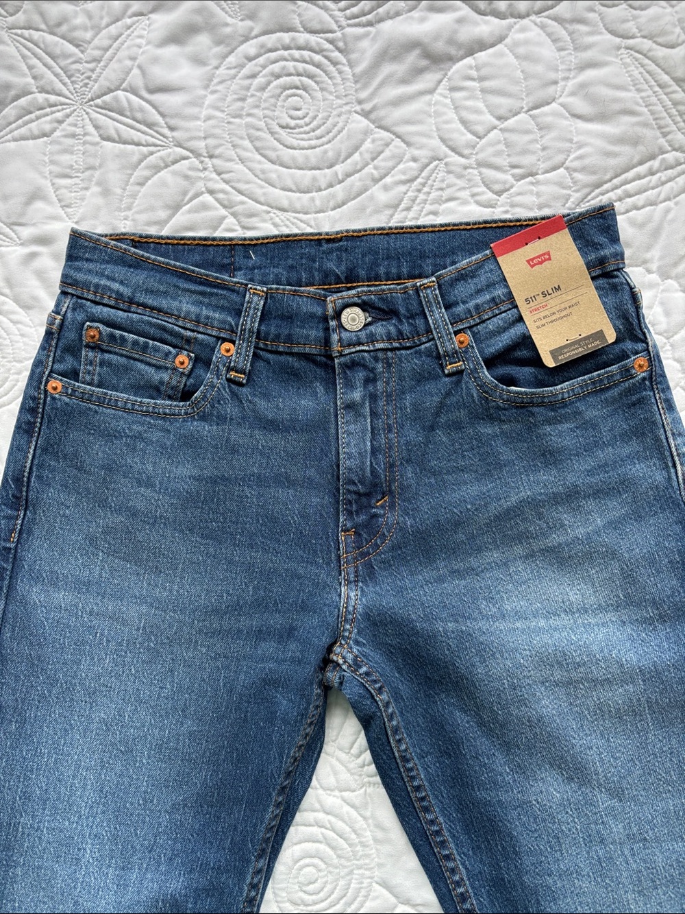 Levi's Men's Slim Jeans - Medium Blue Denim 511